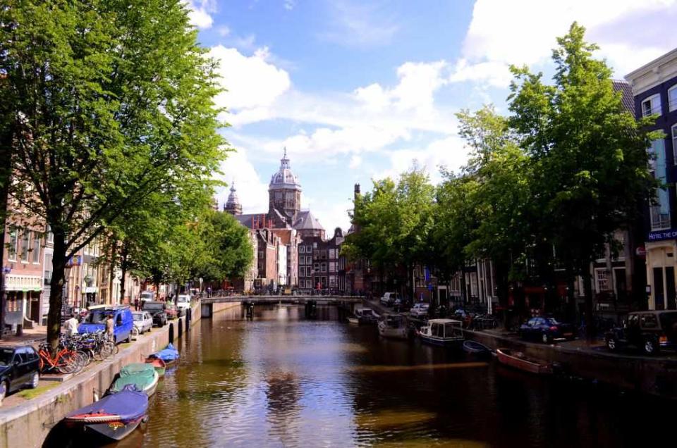 Travel Amsterdam Canals