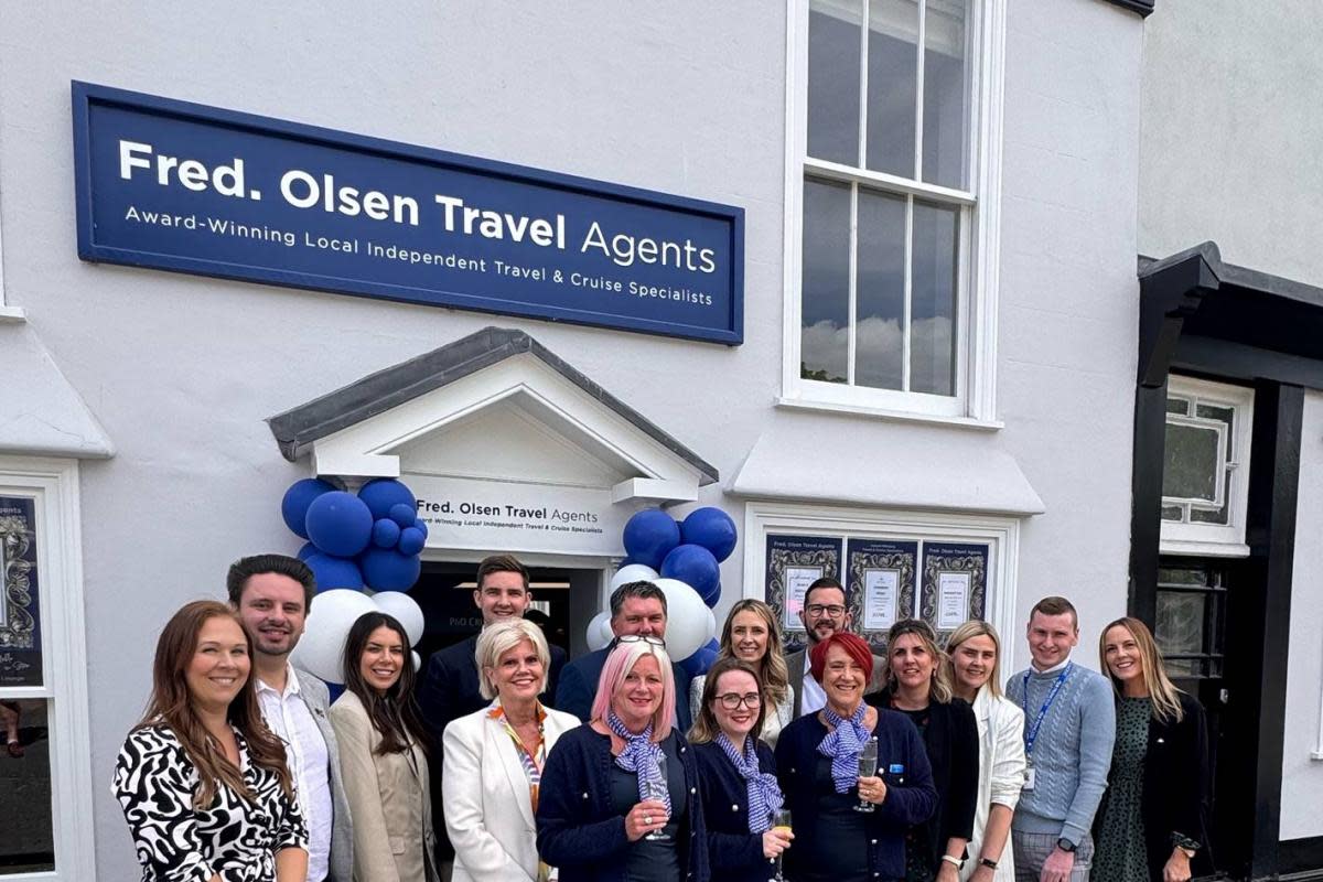 The opening of Fred. Olsen Travel Agents in Ringwood <i>(Image: Fred. Olsen Travel Agents)</i>