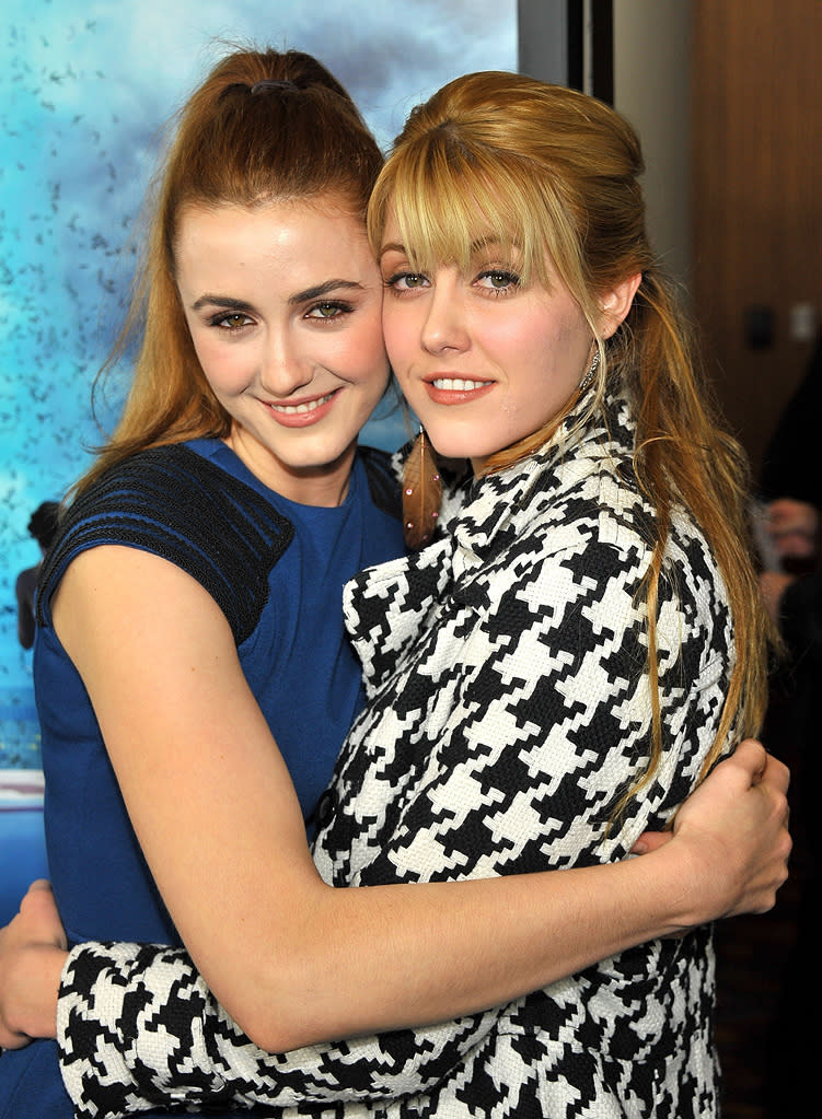 Skyline LA Premiere 2010 Madeline Zima Yvonne Zima