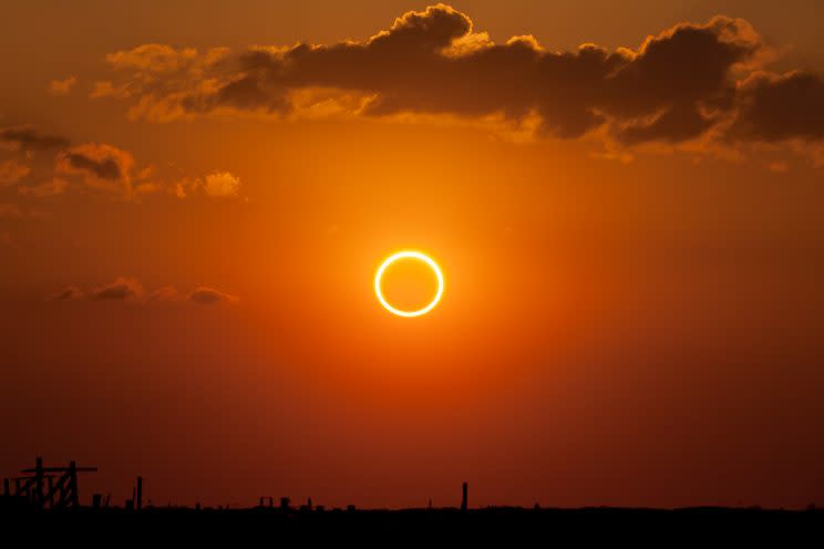 A solar eclipse. <a href="https://www.flickr.com/photos/kevlar/7244982704" rel="nofollow noopener" target="_blank" data-ylk="slk:Source: Kevin Baird/Flickr;elm:context_link;itc:0;sec:content-canvas" class="link ">Source: Kevin Baird/Flickr</a>