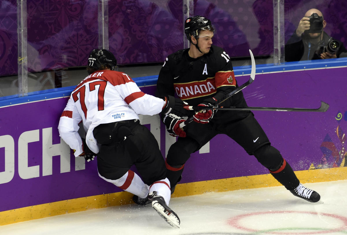 Olympic hockey 2014, USA vs. Russia final score: TJ Oshie lifts