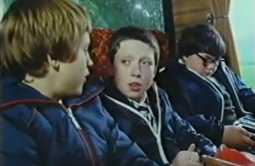 Lee MacDonald (centre) played Samuel 'Zammo' McGuire in 'Grange Hill' between 1981 and 1987 (BBC/YouTube)