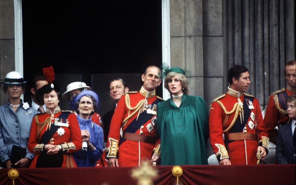 A pregnant Princess of Wales joins the Royal family on the balcony of Buckingham Palace for the Trooping of the Colour ceremony, June 1982 - HULTON ARCHIVE 