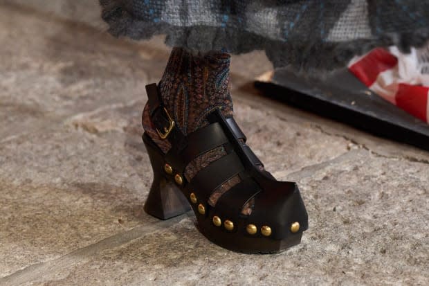 louis vuitton clogs