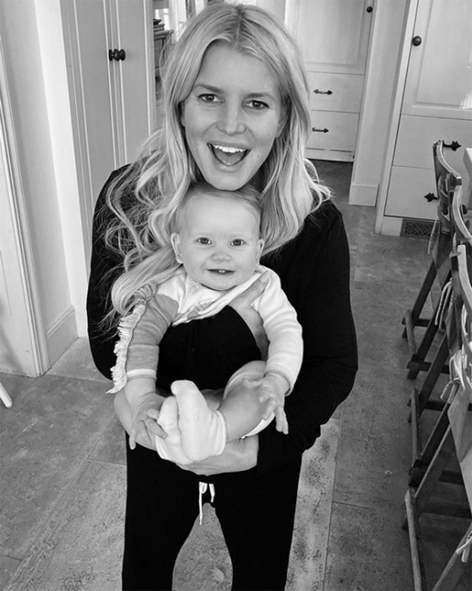 The Absolute Sweetest Photos of Jessica Simpson's Daughter Birdie