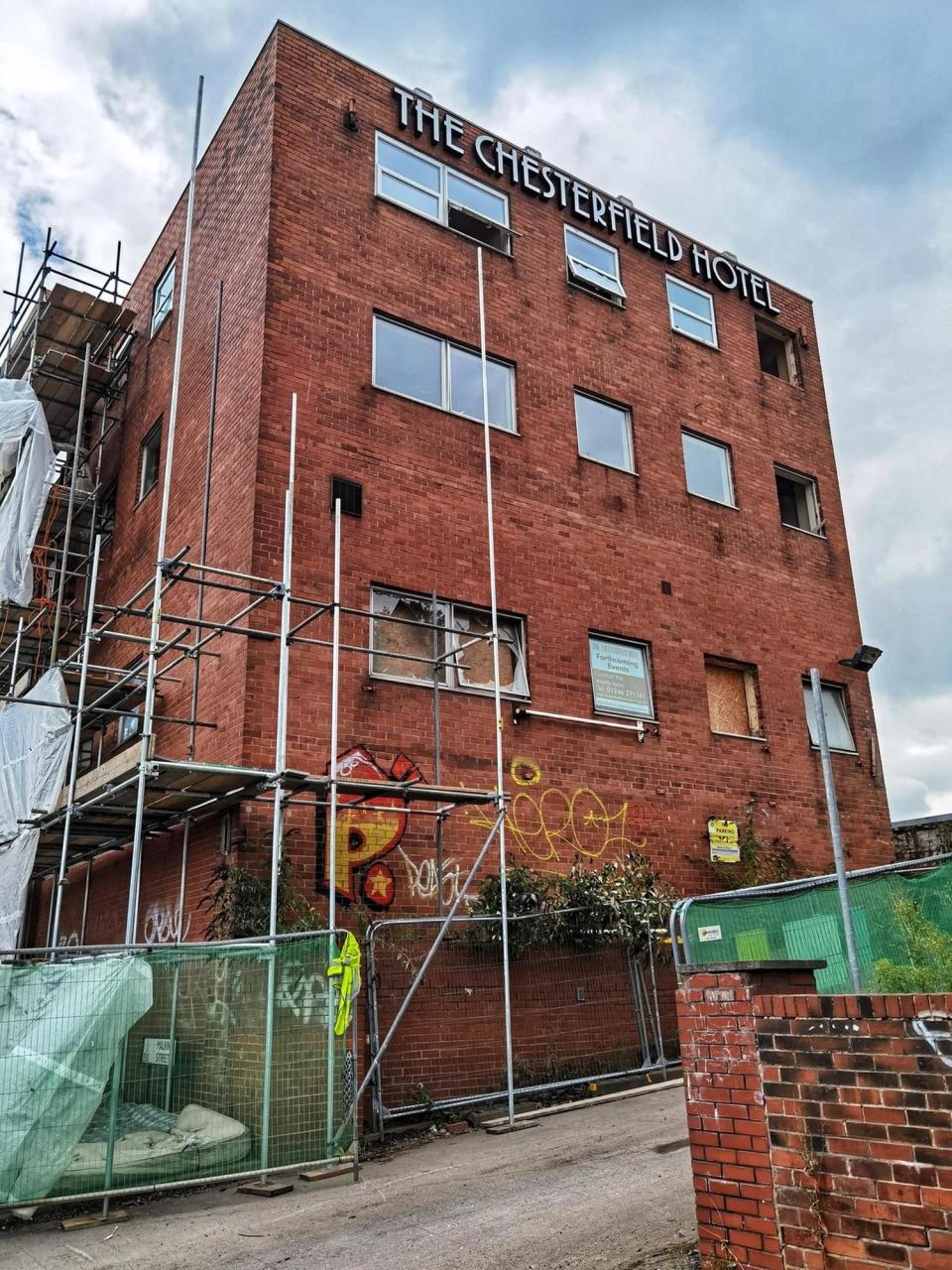 The Chesterfield Hotel, formerly the Station Hotel, opened in 1877 on Malkin Street - a stones throw away from Chesterfield Railway Station. (Photo: Lost Places & Forgotten Faces)