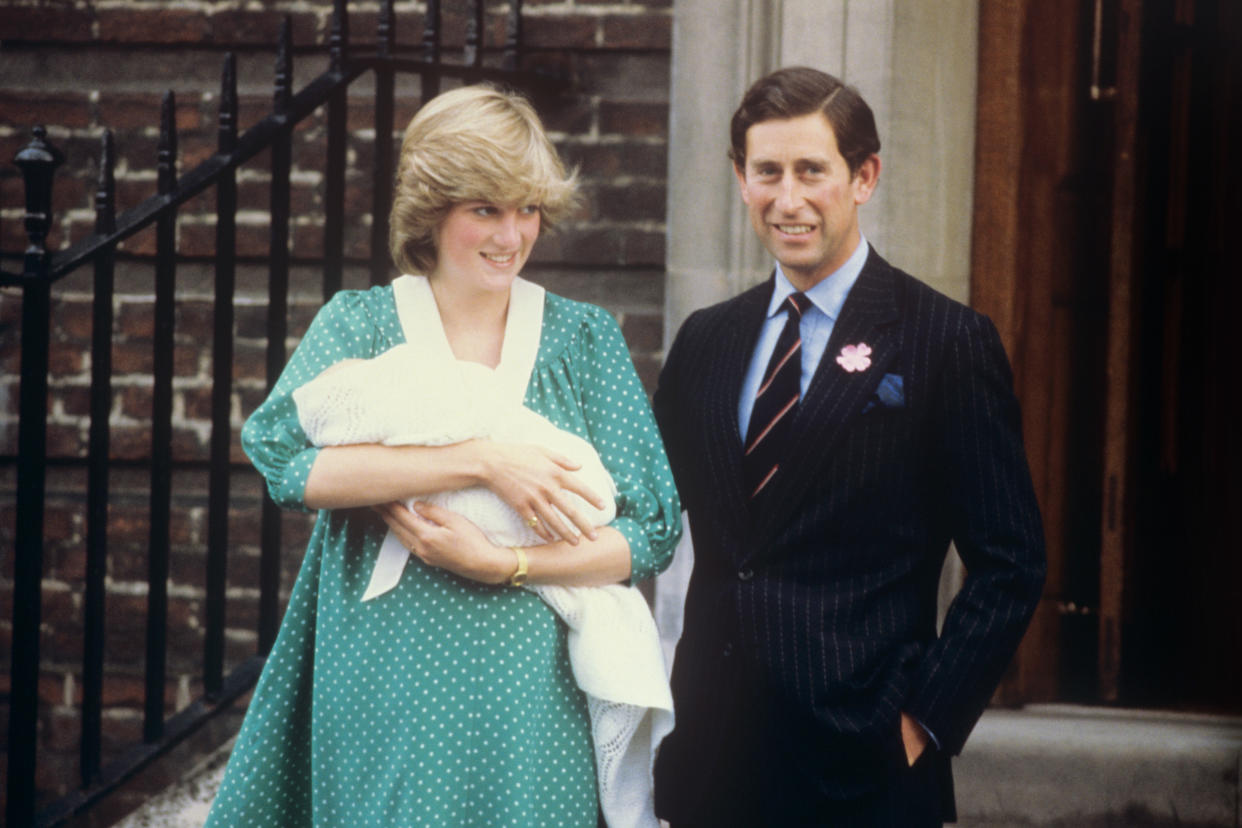 21st JUNE : On this day in 1982 Prince William was born. The Prince and Princess of Wales leaving the Lindo Wing,  at St. Mary's Hospital after the birth of their baby son, Prince William.   (Photo by PA Images via Getty Images)