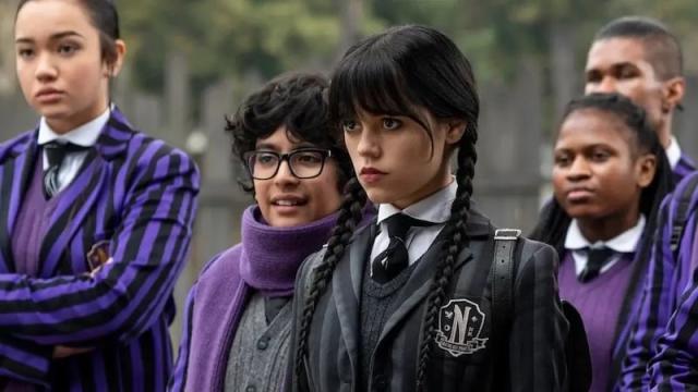 Wednesday' OTT Release Date: Tim Burton's Wednesday will Stream on Netflix  India at 1:30 PM on 24 November - MySmartPrice