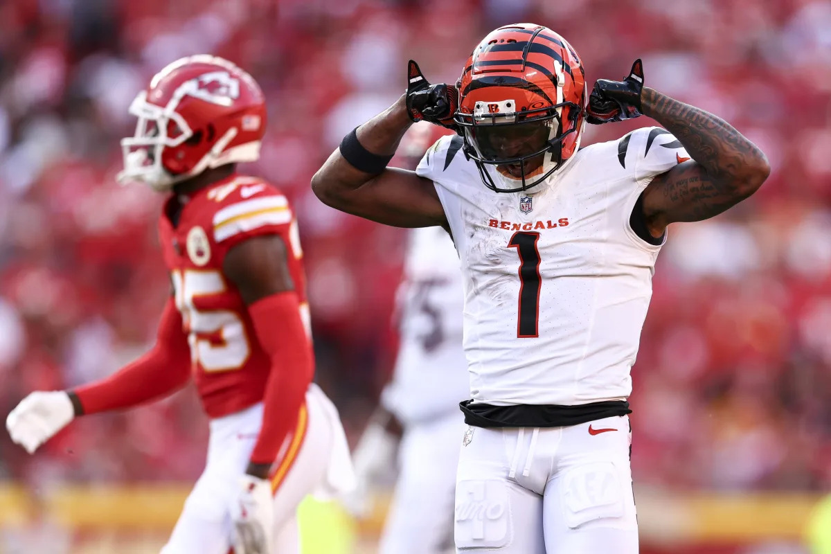 Bengals' Ja’Marr Chase crossed the line with abusive language late in loss to Chiefs, official said - Yahoo Sports