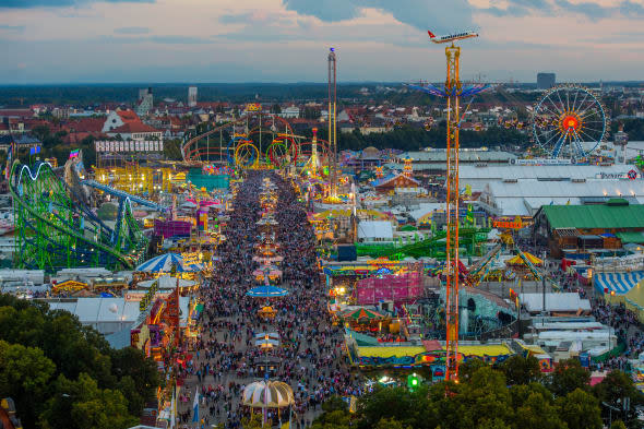 Oktoberfest 2014: british man raped while urinating