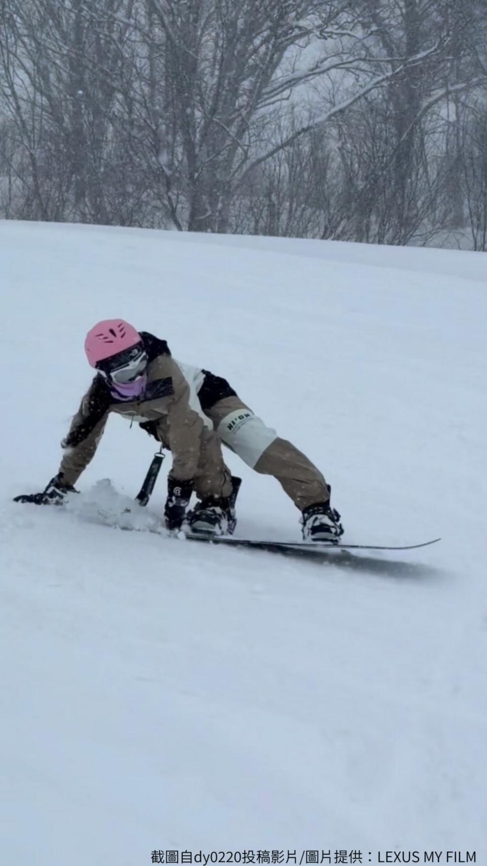 高人氣長板女教練岱妤以滑雪影片參賽。（圖／LEXUS MY FILM提供）