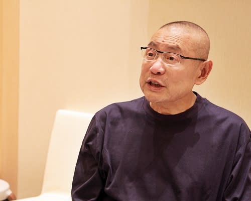 劉鑾雄問及徐德強有甚麼還錢計劃時，徐氏被嚇至目瞪口呆，故最終沒有借錢予他。