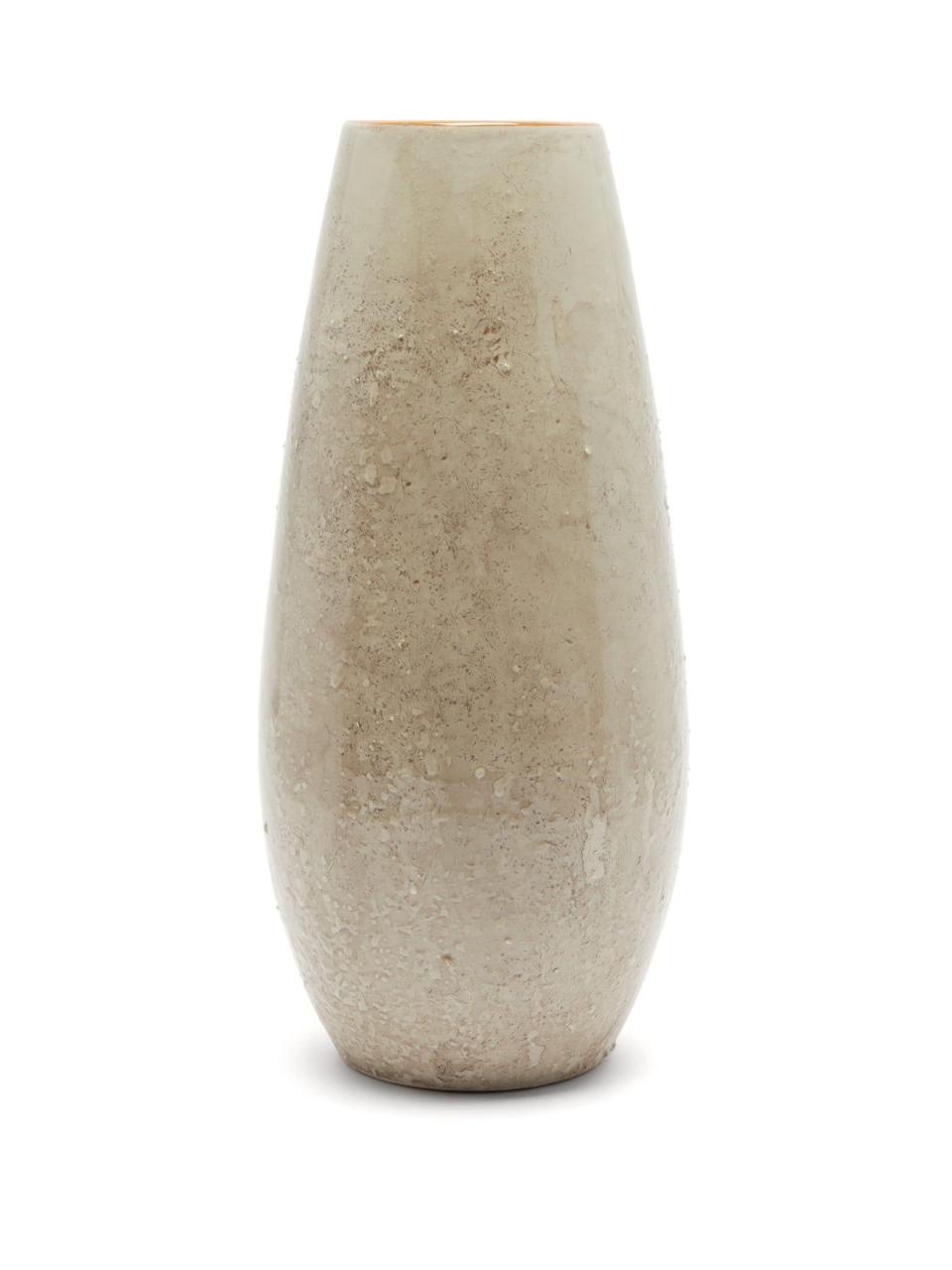 26) Neutral Vase