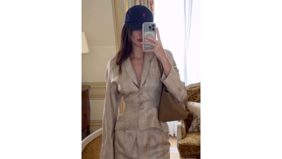 Kendall Jenner poses for a mirror selfie in Paris