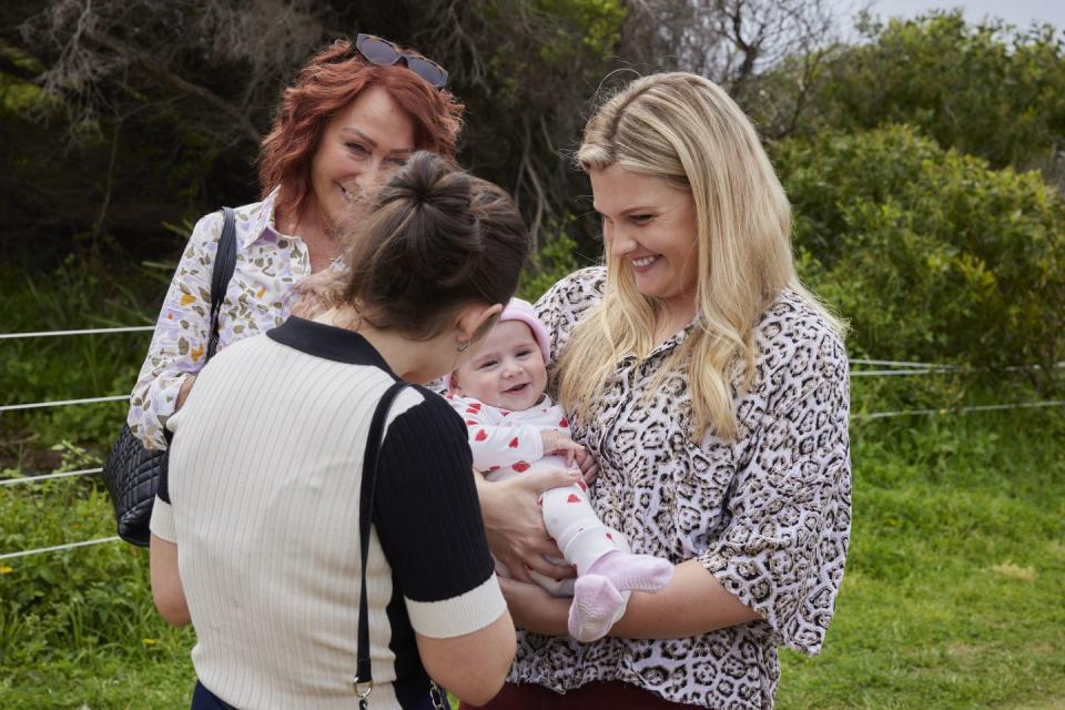 irene roberts, bella nixon, izzy and ziggy astoni in home and away