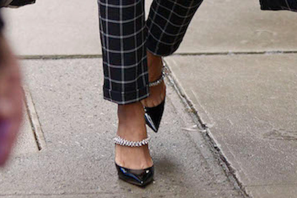 A closer look at Halley Berry’s Jimmy Choo black pumps. - Credit: SplashNews.com