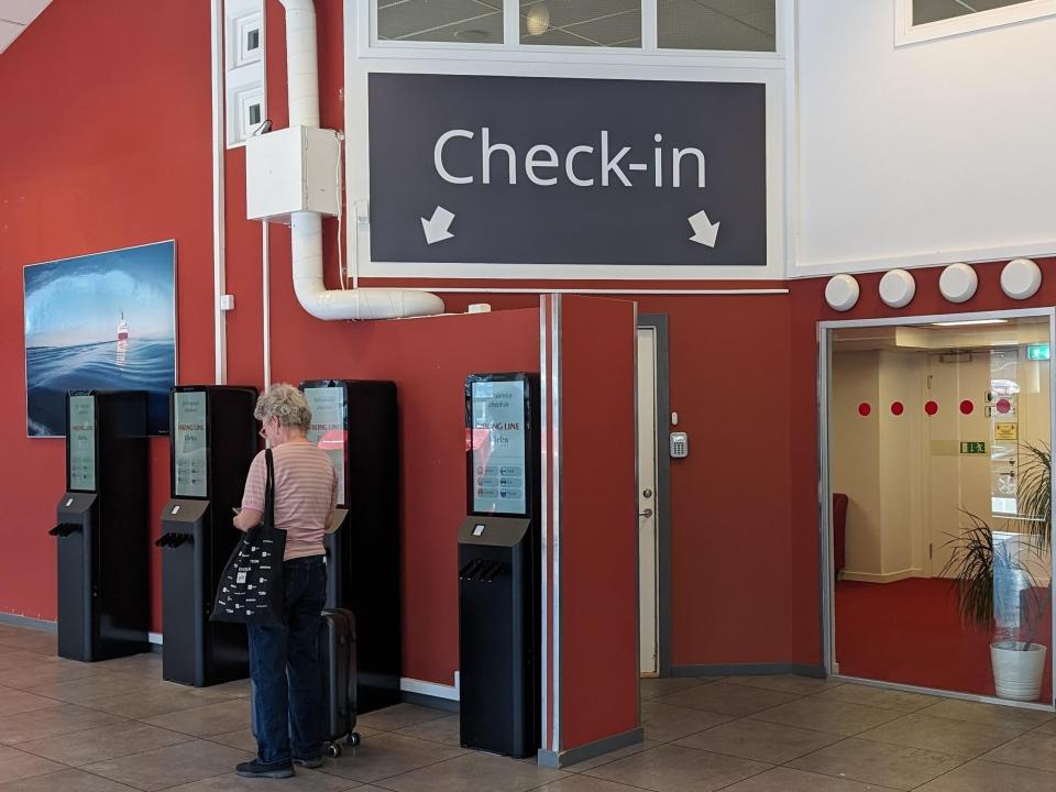 Check in sign 