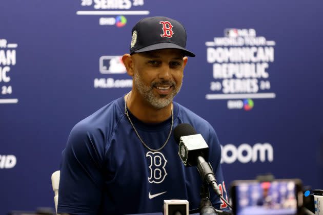 Red Sox's Cora Named Executive in Residence at UMass Boston - Yahoo Sports