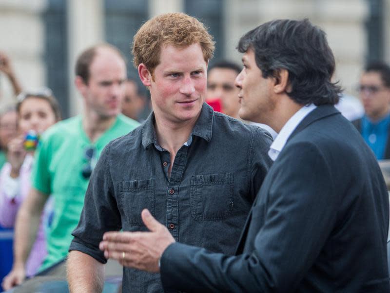 Prinz Harry im Gespräch mit Fernando Haddad (r.), dem Bürgermeister von Sao Paulo. Foto: Marcos Mendez