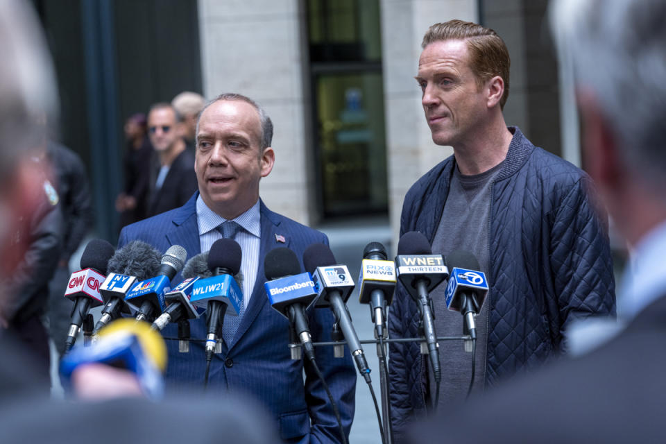 (L-R): Paul Giamatti as Chuck Rhoades and Damian Lewis as Bobby "Axe" Axelrod in BILLIONS “No Direction Home”. Photo Credit: Laurence Cendrowicz/SHOWTIME