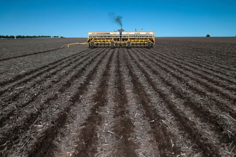 ARGENTINA, San Agustin: Siembra de soja en un campo cercano a San Agustin, Cordoba, el 10 de Noviembre de 2017. LA NACION / Diego Lima