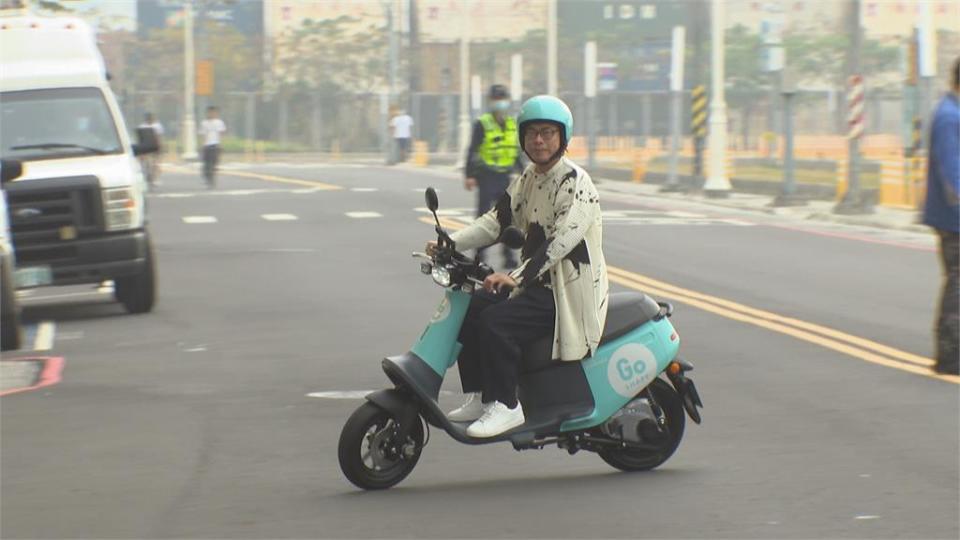 知名電動機車業者插旗高雄 投入700台試營運