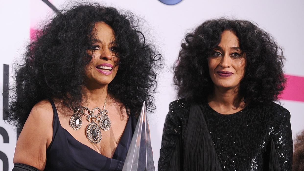  Singer Diana Ross and actress Tracee Ellis Ross pose in the press room at the 2017 American Music Awards. 