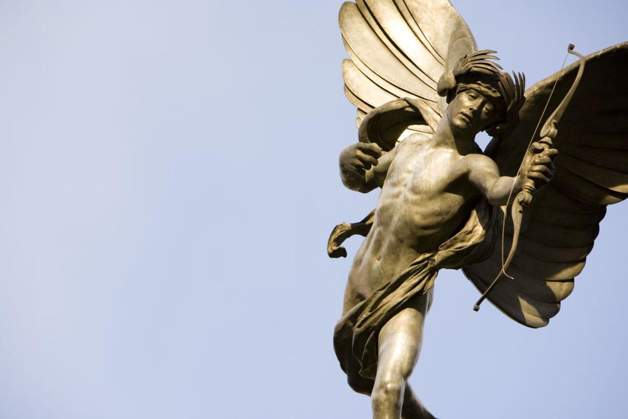 the statue of eros that dominates the centre of londonss piccadilly circus