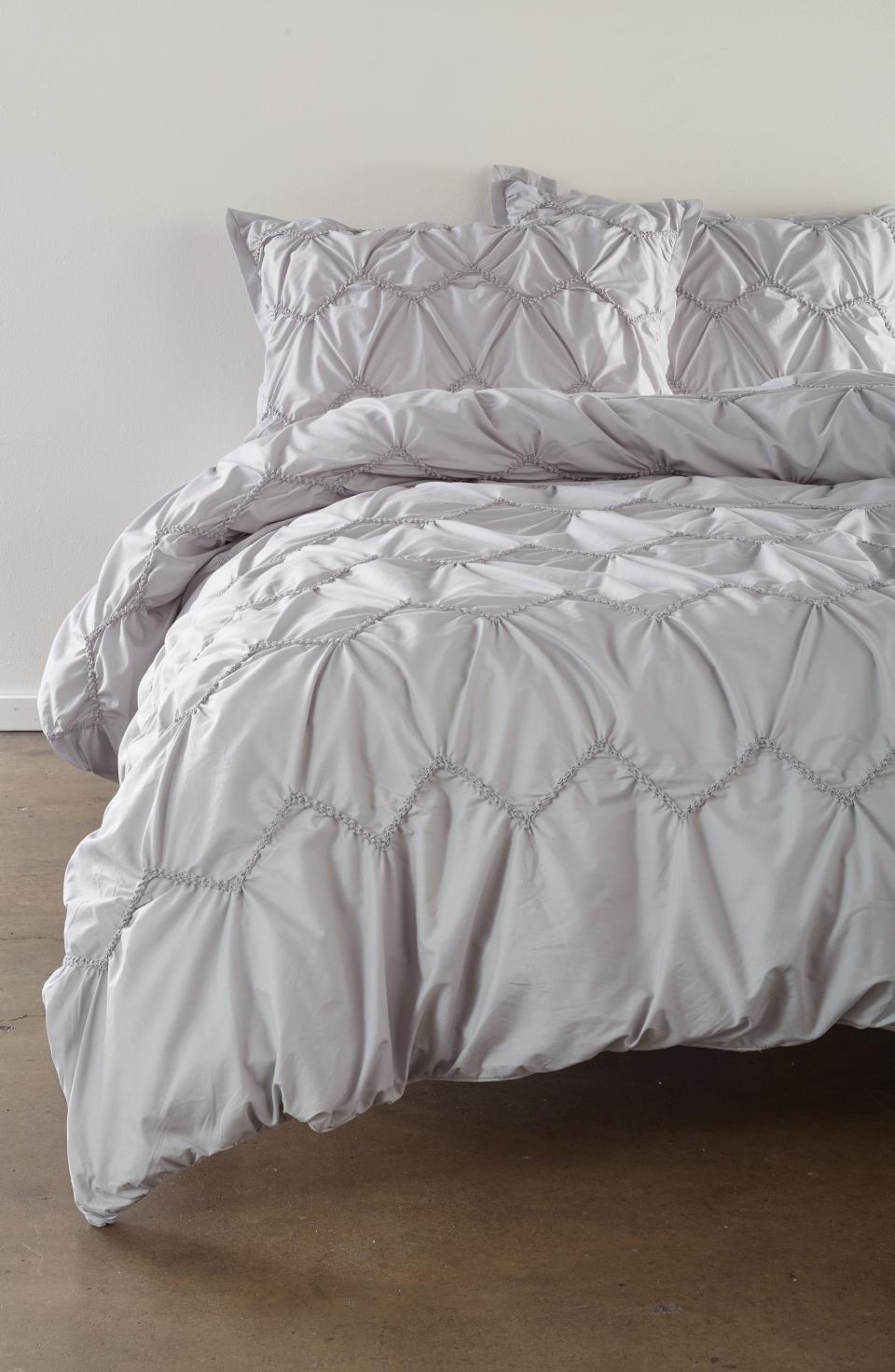 8) Mara Textured Duvet Cover & Sham Set