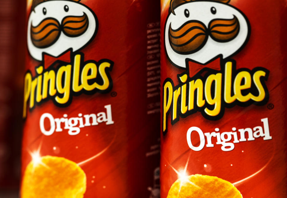 Pringles-Chips gehören ebenfalls zum Unternehmen Kellogg (Bild: Getty Images)