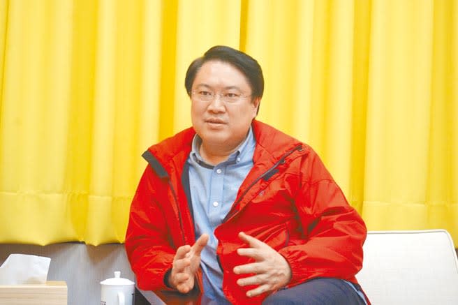 基隆市長林右昌被拱選2022台北市長呼聲高，曾任代理黨主席的他，如今被現任黨主席蔡英文提拔為智庫副董事長。（張穎齊攝）