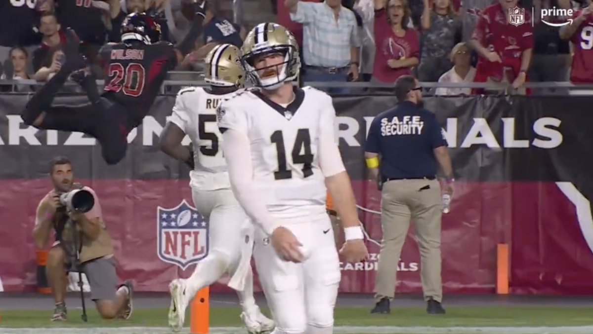 Andy Dalton throws three TD passes as Saints defeat Rams