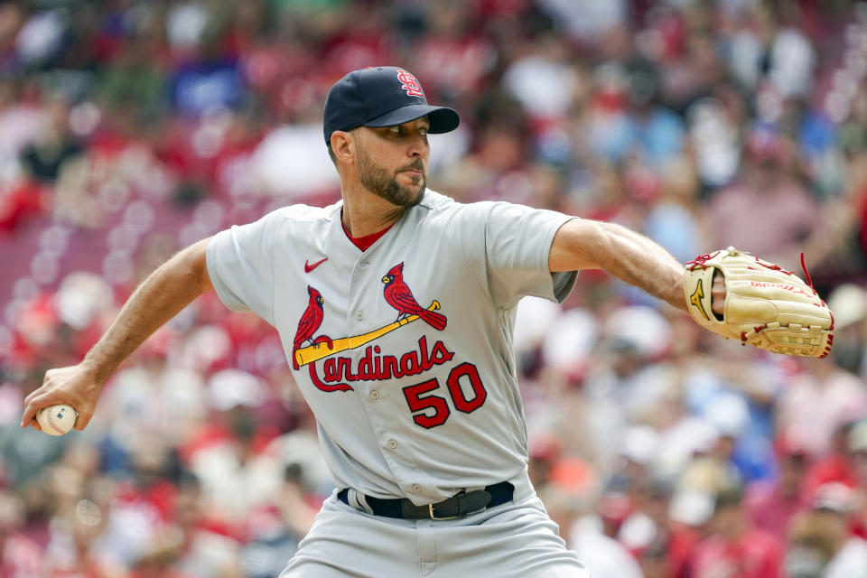 Adam Wainwright has a great DFS matchup against the Diamondbacks. (AP Photo/Jeff Dean)