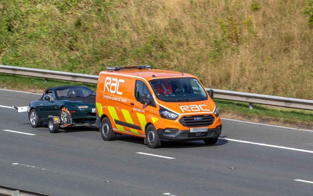 RAC recovering a vehicle