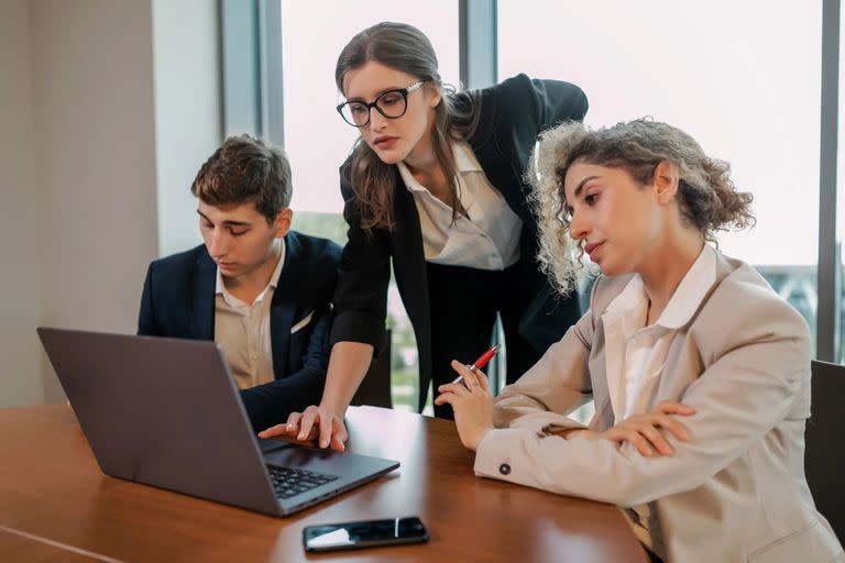 Liderar un equipo es incorporar el factor humano de forma cercana a la vida del propio líder. Y muchas organizaciones no entienden que hay gente que puede ser buen profesional, pero no necesariamente puede tener gente a cargo ya que haría desastres