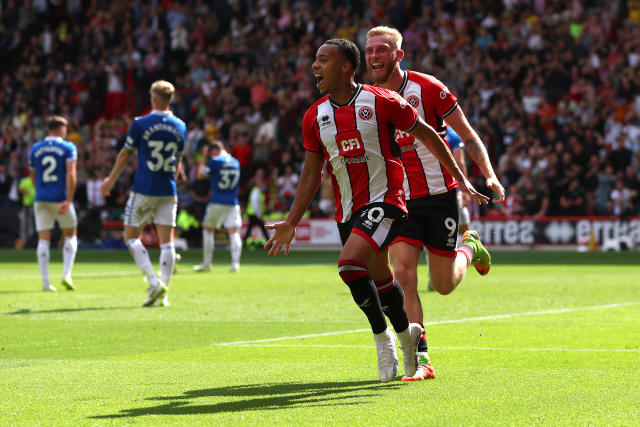 Sheffield United vs Man Utd - unusual kick-off time explained and how to  watch on TV