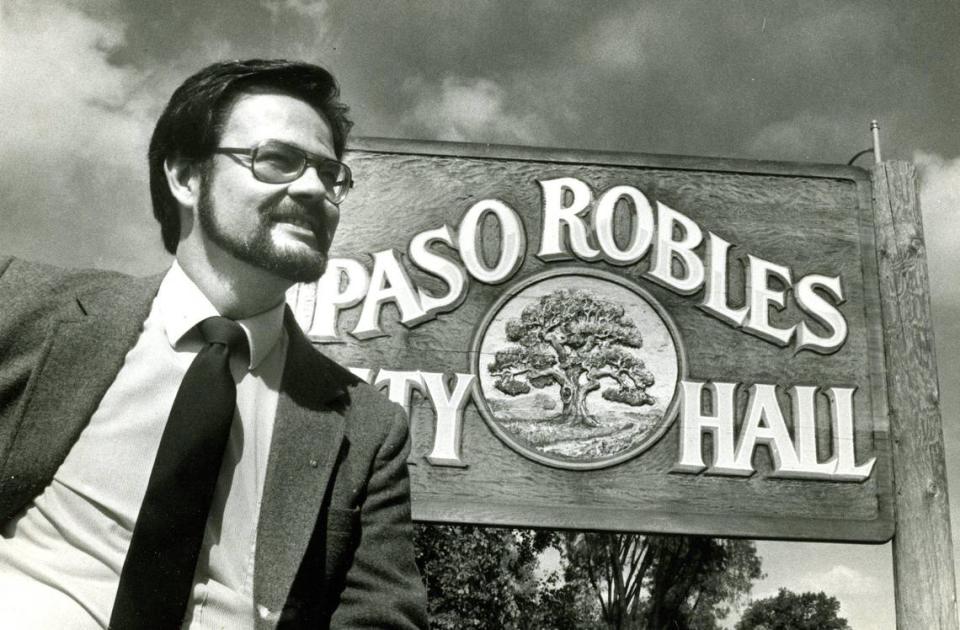 Steve Martin was first appointed to the Paso Robles City Council in 1987 and later elected to that role and mayor. He was also a playwright, computer programmer, journalist and marketing manager. He died on Aug. 14, 2023, and is seen here in a Nov. 12, 1987, photo. David Eddy/Telegram-Tribune