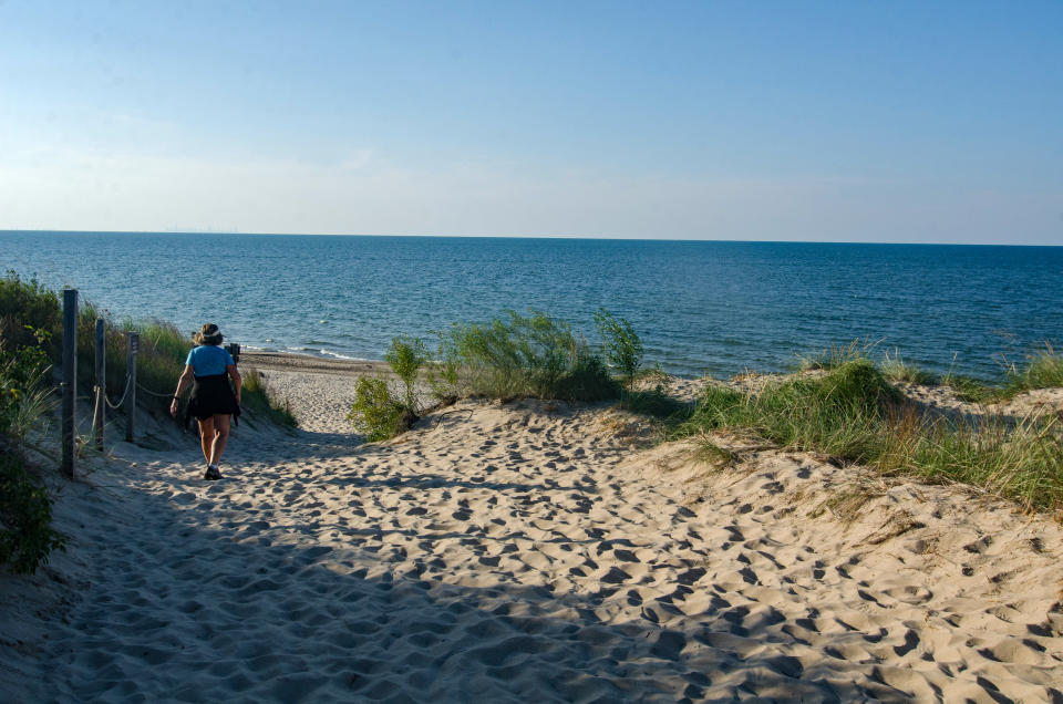 Indiana Dunes NP - Dune Succession Trail - Arriving at Lake Michigan