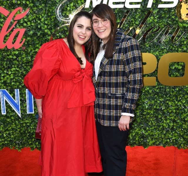 Beanie Feldstein & Bonnie Chance Roberts