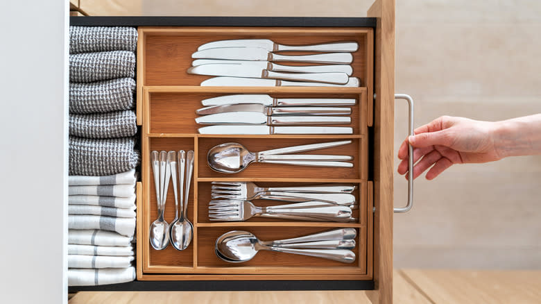 open cutlery drawer