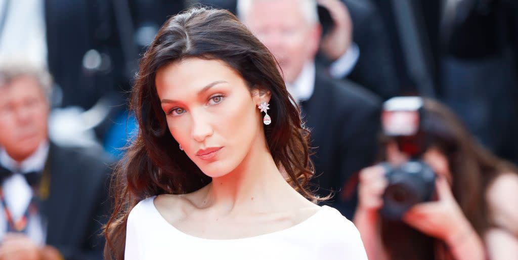 le mannequin bella hadid le 26 mai 2022 à cannes photo by laurent koffelgamma rapho via getty images