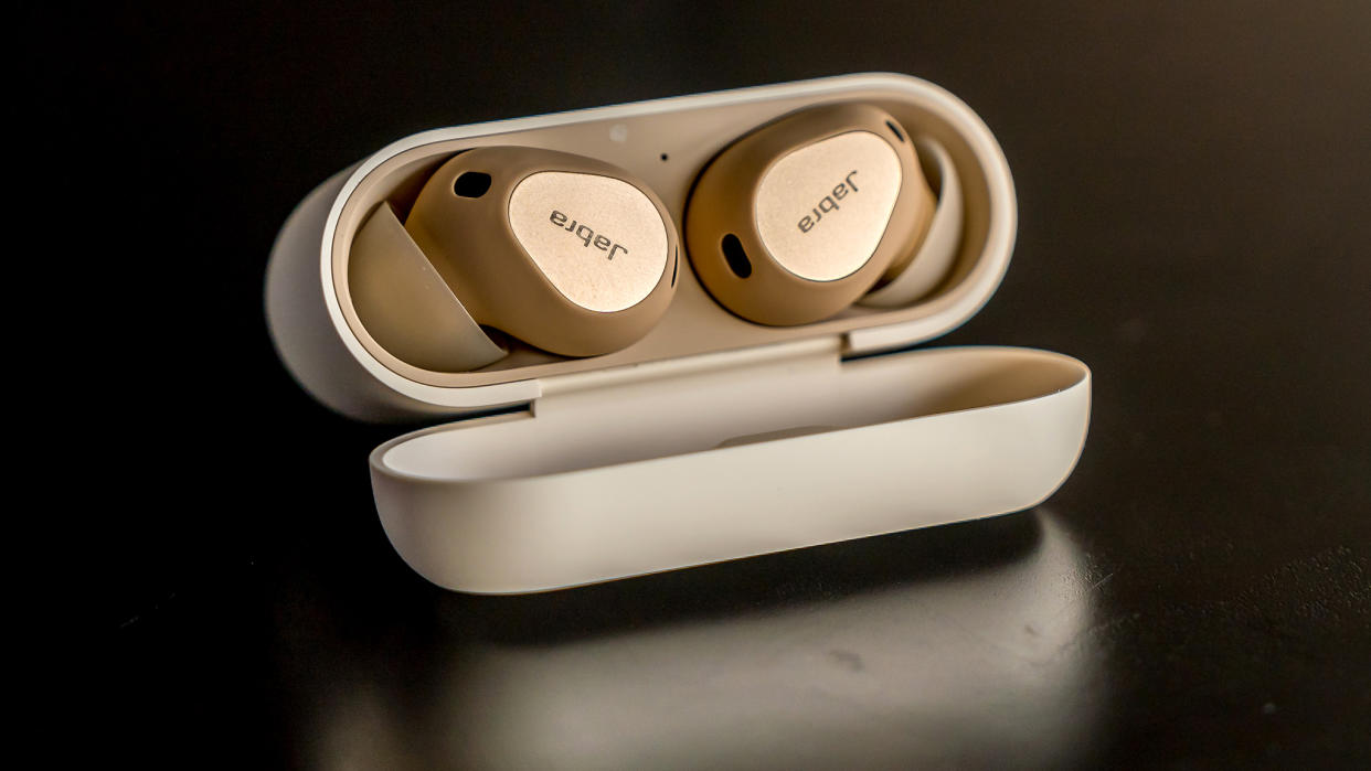  Jabra Elite 10 earbuds open case. 