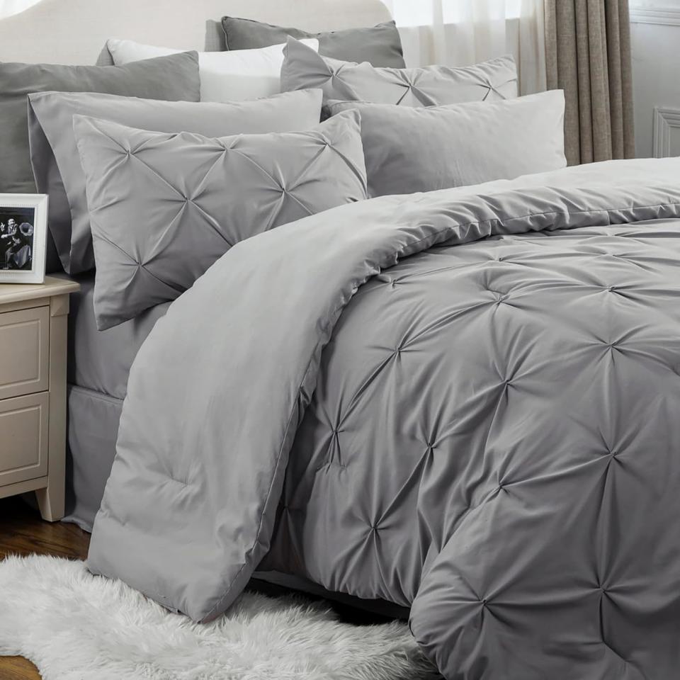 Bedsure Comforter Set 