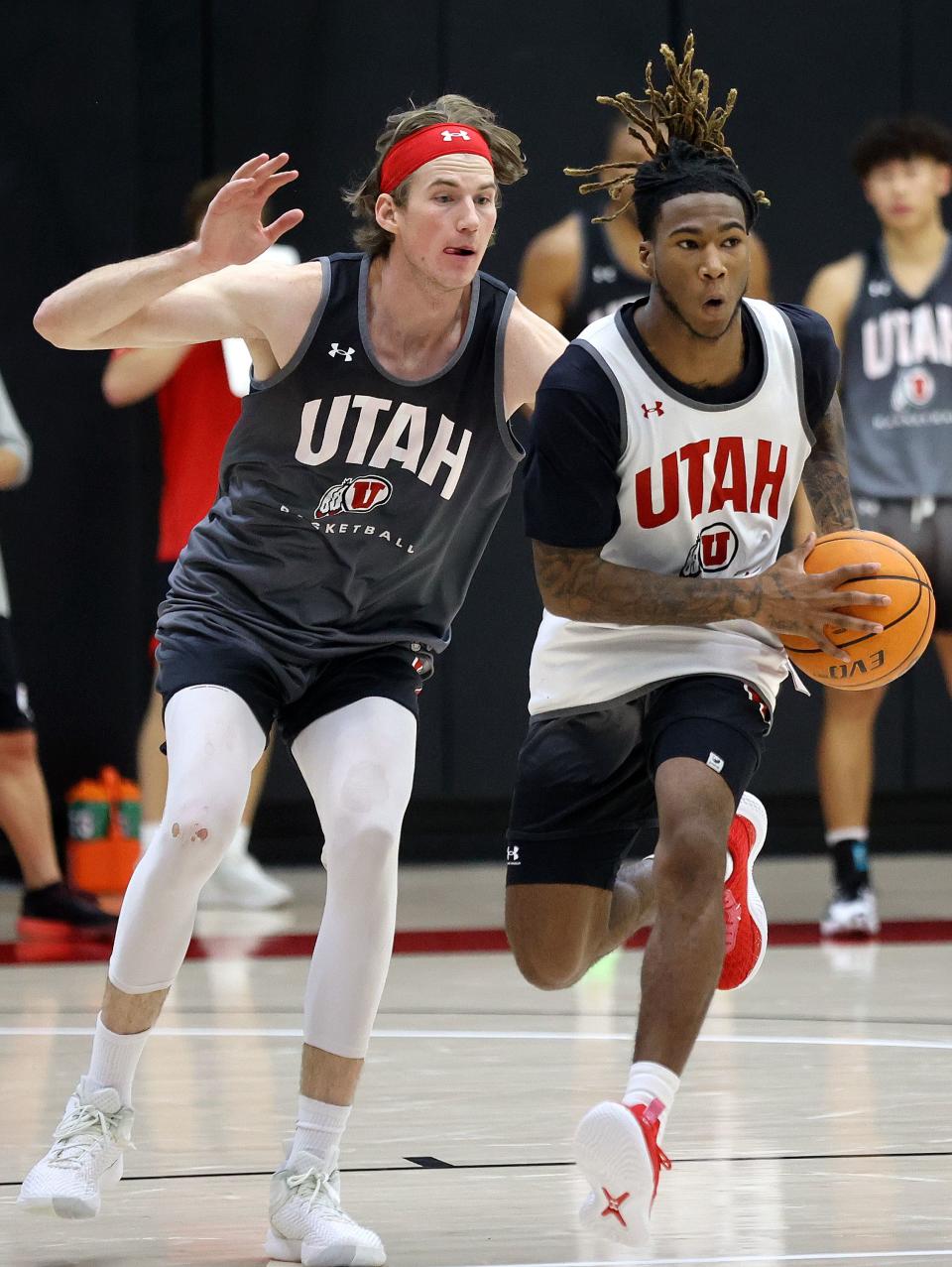 Branden Carlson and Deivon Smith practice with the Utah Runnin’ Utes at the Jon M. and Karen Huntsman Basketball Facility in Salt Lake City on Tuesday, Sept. 26, 2023. | Kristin Murphy, Deseret News