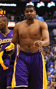 Andrew Bynum's ejection for a flagrant foul made for an even uglier day for the Lakers