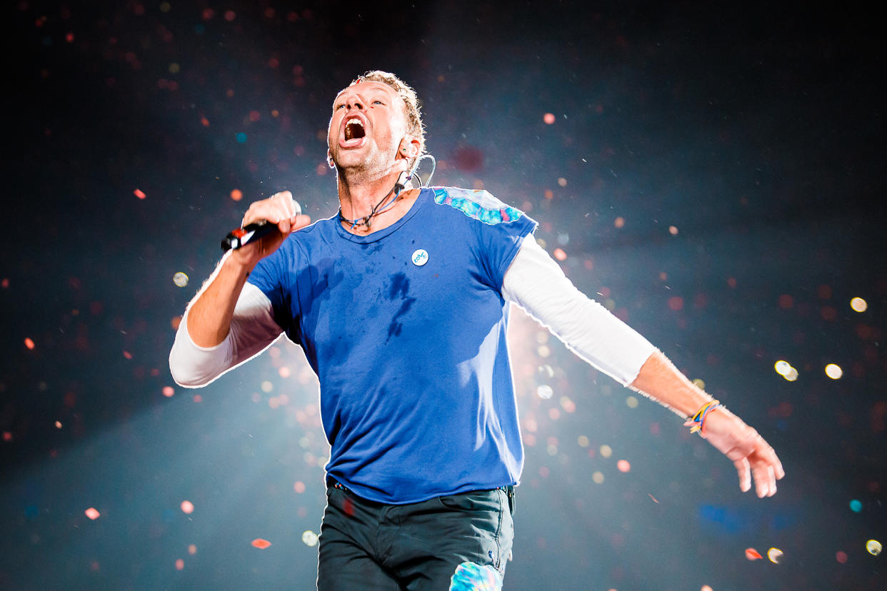 SAO PAULO, BRAZIL - NOVEMBER 7: Chris Martin of Coldplay performs live on stage at Allianz Parque on November 7, 2017 in Sao Paulo, Brazil. (Photo by Mauricio Santana/Getty Images)