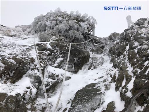 上周「南湖大山」降下初雪。（圖／雲豹登山隊 授權提供）