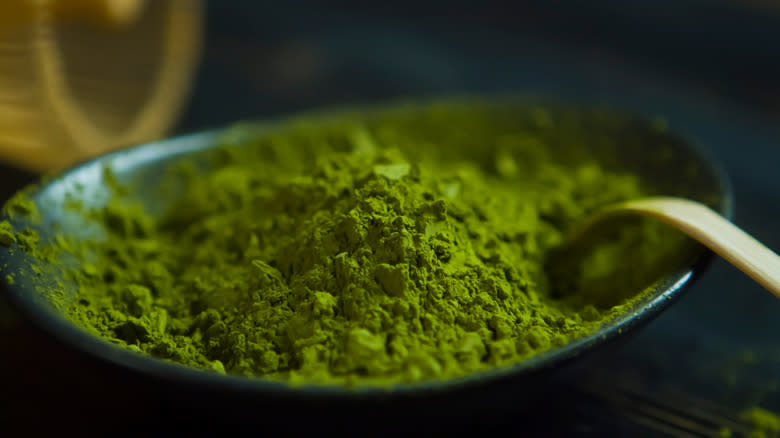 dish of green matcha powder