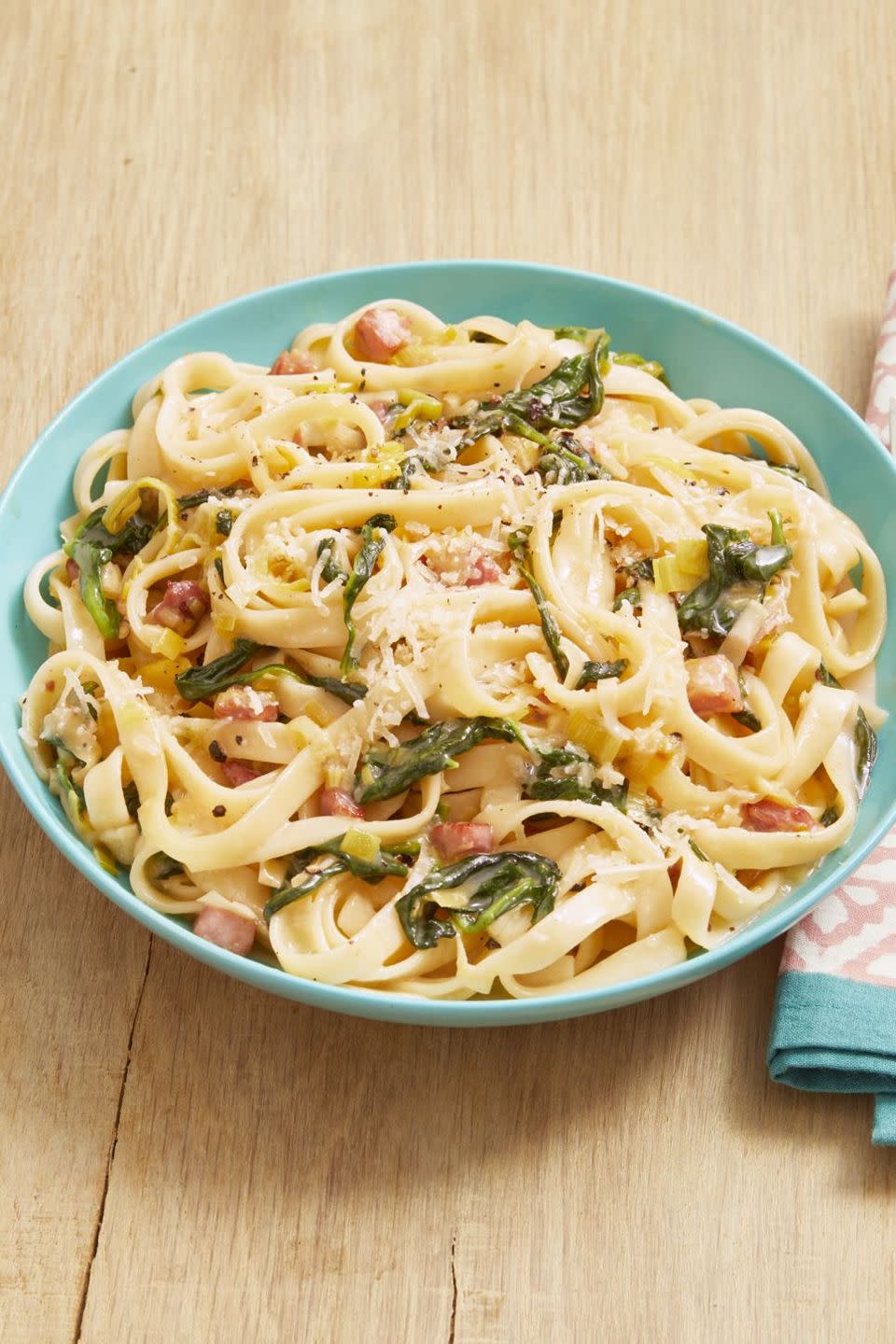 Pasta with Ham, Leeks, and Spinach