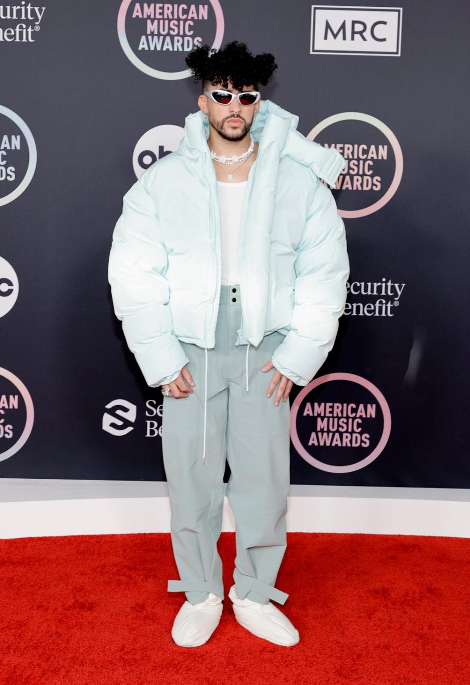 Bad Bunny attends the 2021 AMAs (Getty Images)